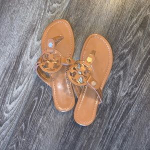 TB DUPE sandals